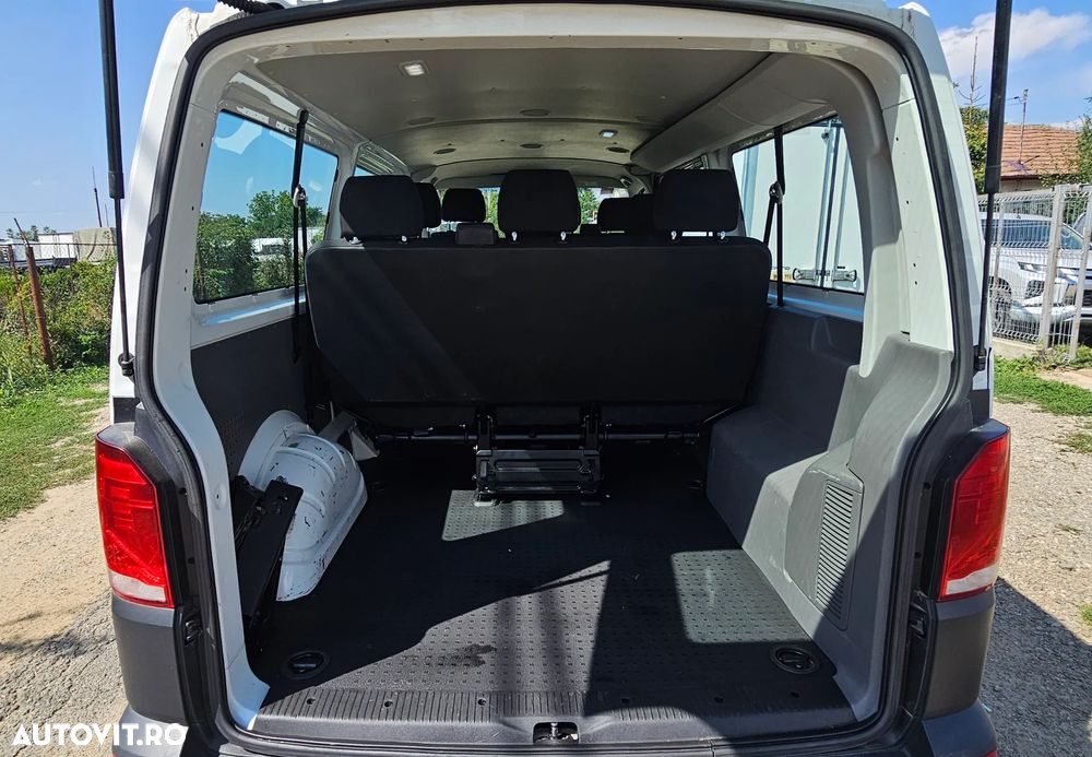 Volkswagen Transporter - 12