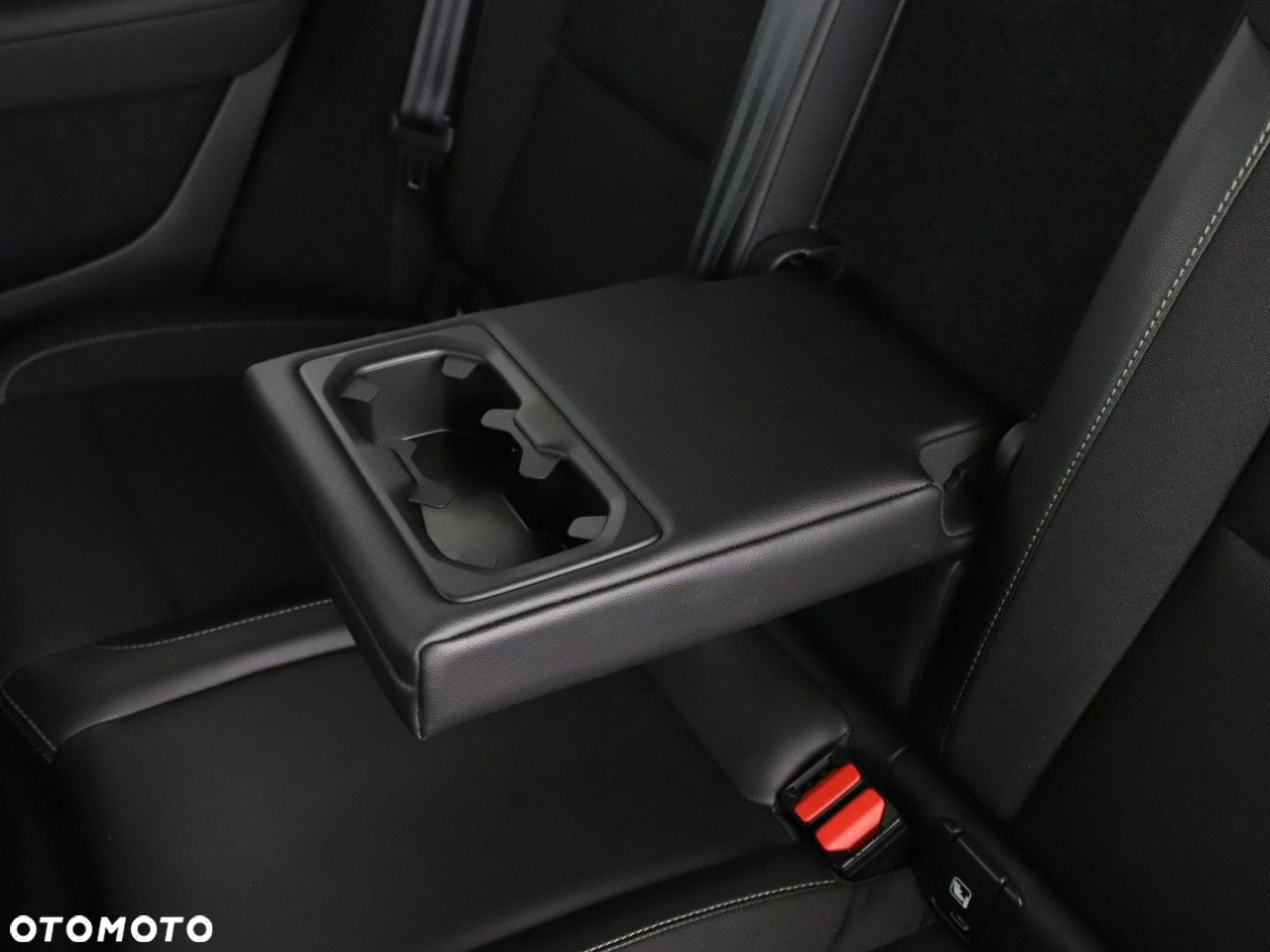 Volvo XC 40 D3 AWD Momentum - 40
