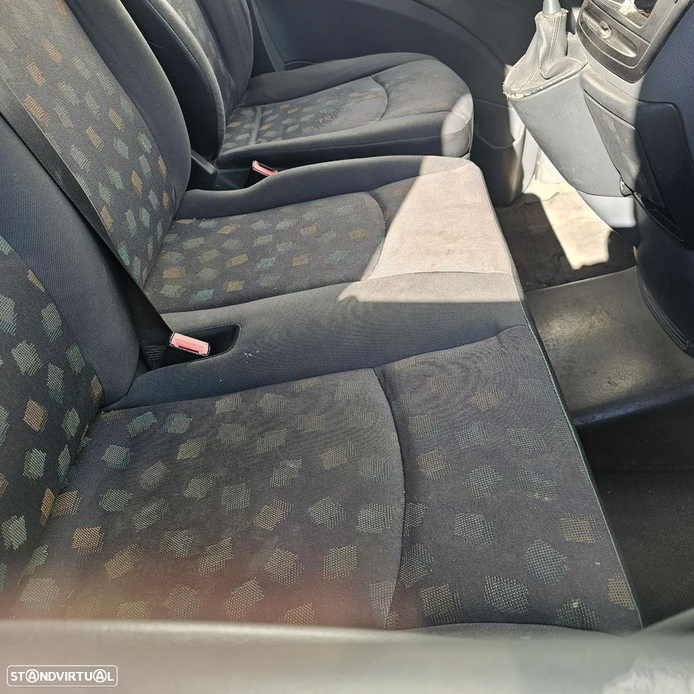 Mercedes-Benz Vito - 14