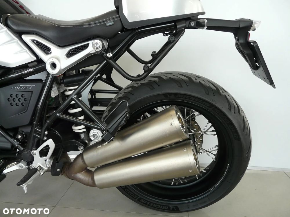 BMW R - 17