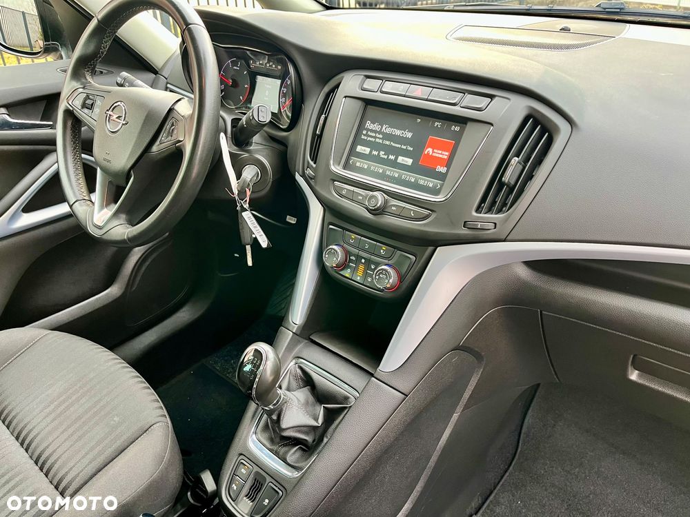 Opel Zafira - 19