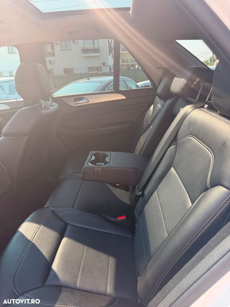 Mercedes-Benz ML 350 BlueTEC 4MATIC Aut - 24