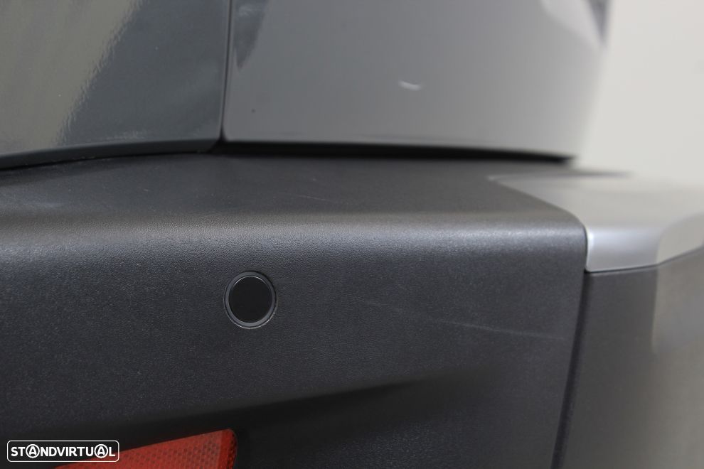 Peugeot 2008 1.2 PureTech Allure EAT8 - 14