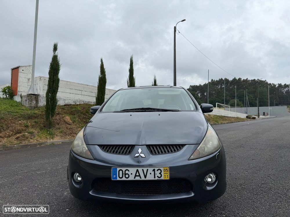 Mitsubishi Grandis 2.0 DI-D Intense P1 - 2