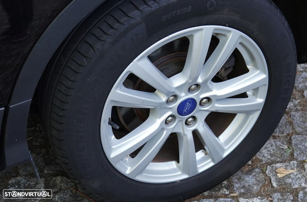 Ford Kuga 1.5 TDCi Titanium - 8