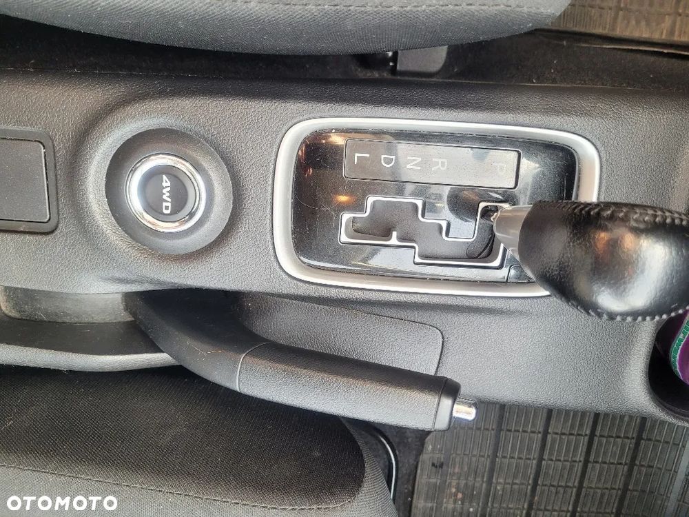 Mitsubishi Outlander 2.0 Intense + CVT - 12