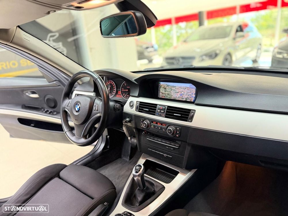BMW 320 d Navigation - 17