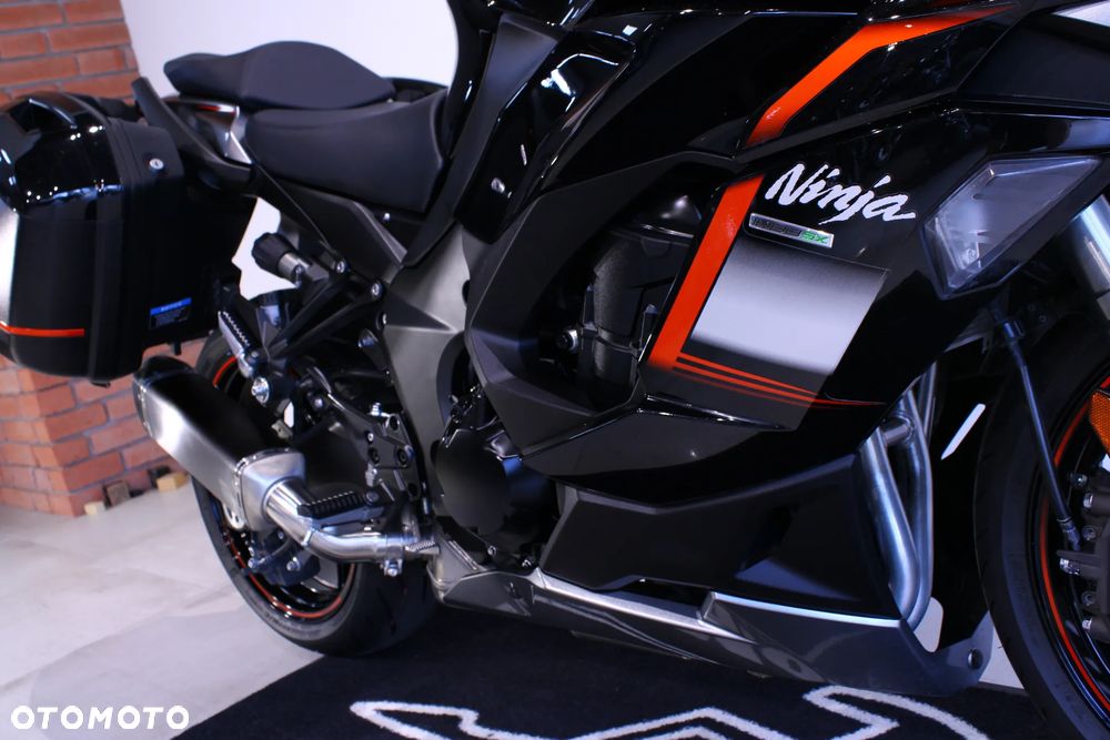 Kawasaki Ninja 1000 SX - 26