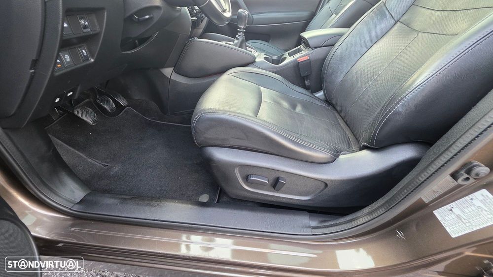 Nissan Qashqai 1.5 dCi N-Connecta 18 - 12