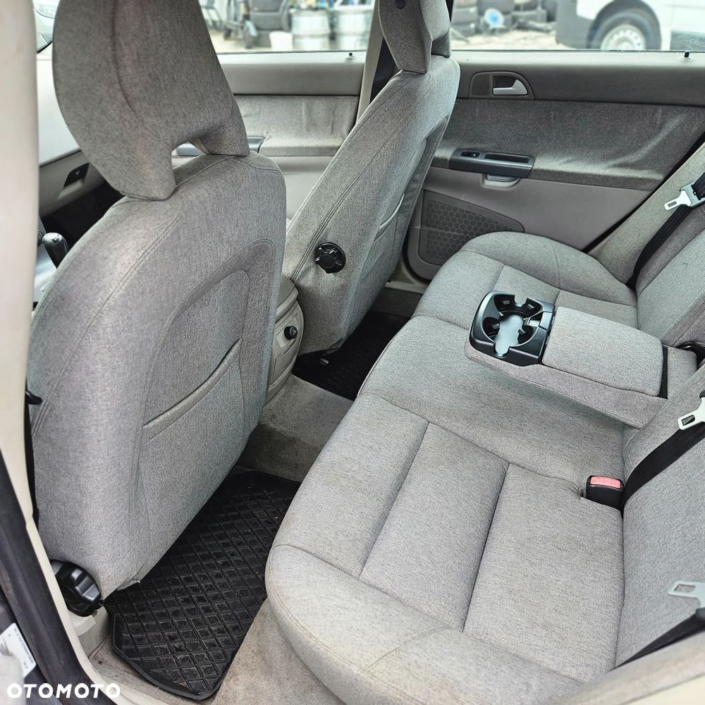 Volvo S40 1.6D DPF Kinetic - 16