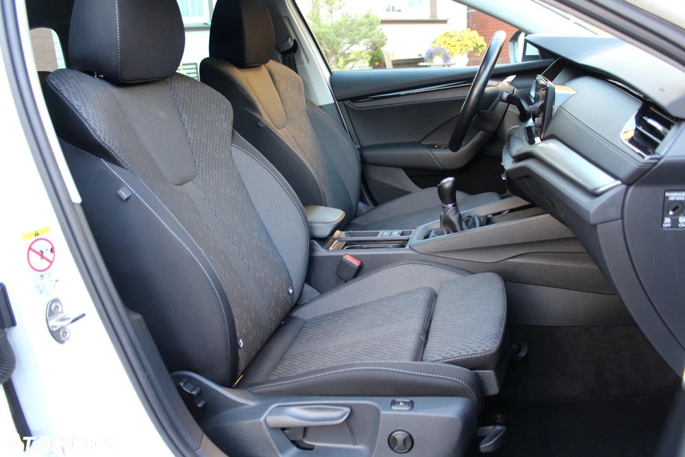 Skoda Octavia 1.5 TSI Selection - 10