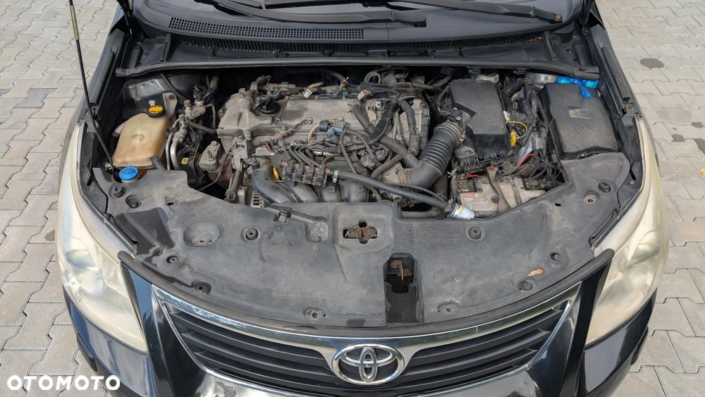 Toyota Avensis 2.0 Prestige NAVI - 16