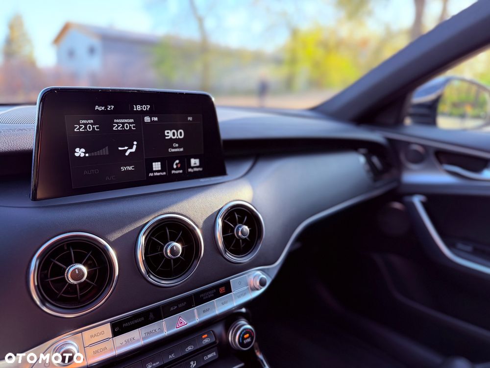 Kia Stinger 3.3 T-GDI AWD GT - 16