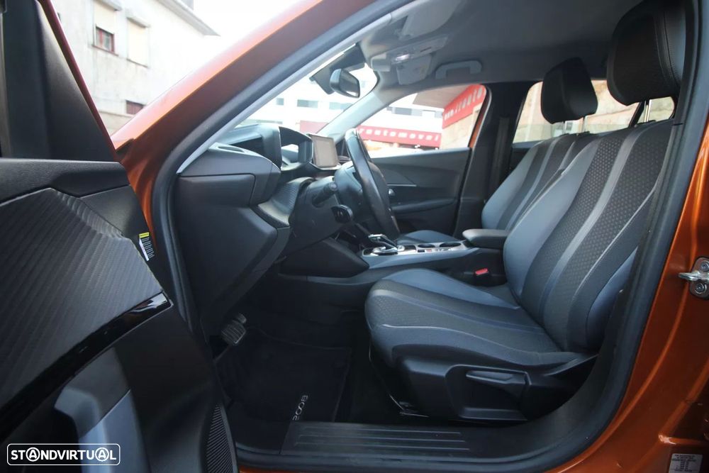 Peugeot e-2008 50 kWh Allure - 10
