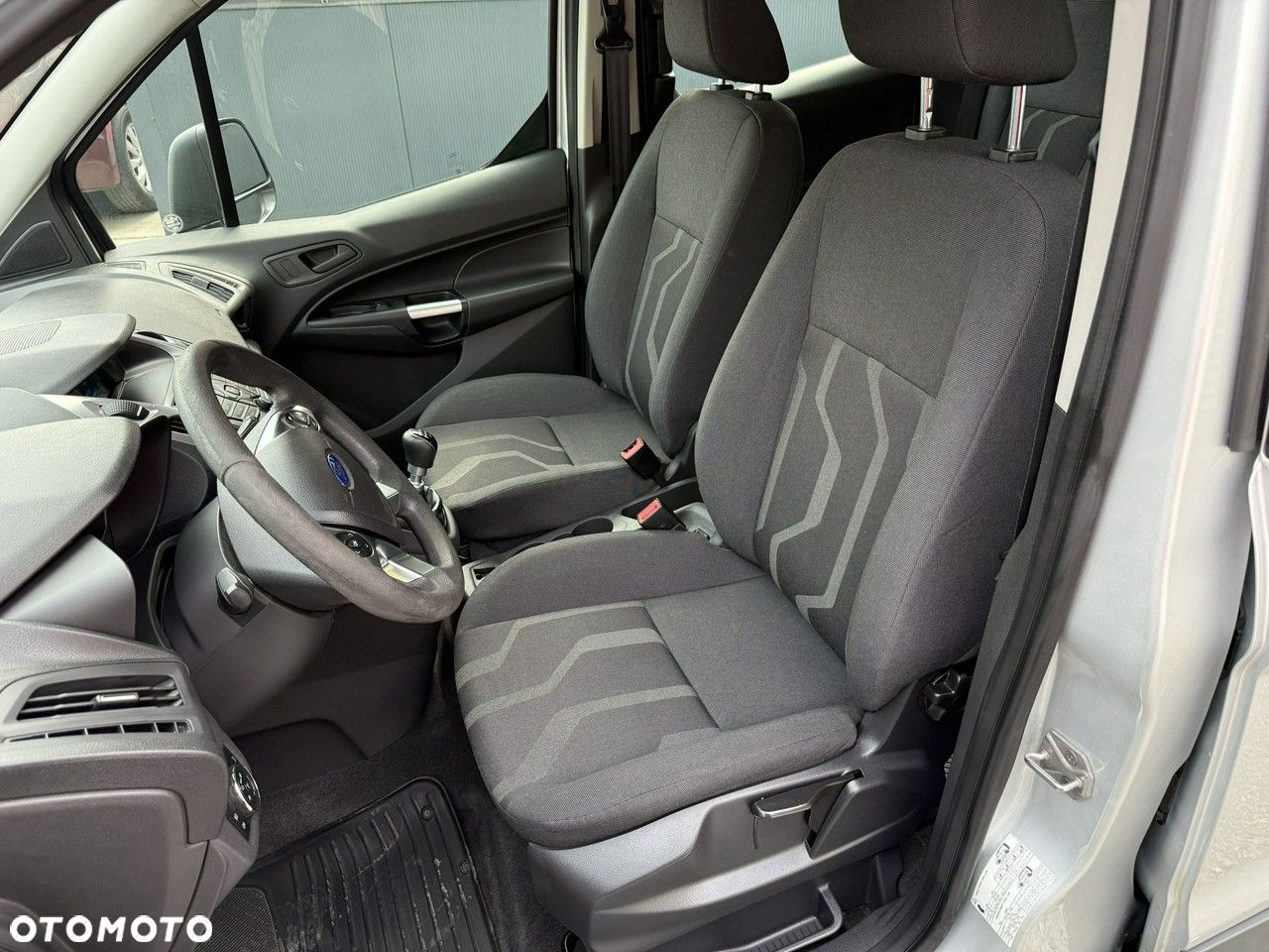 Ford Transit Connect - 19
