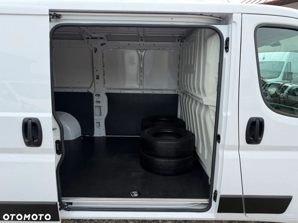 Fiat DUCATO L2H1 2.3 MultiJet 140KM Salon Polska Pierwszy Wł 100% Bezwypadkowy Kamera, Radio z ekr. dotykowym, Tempomat, Ogr.. Kier. skórzana, Klimatyzacja automatyczna, 2 komplety opon, Możliwość finansowania!! VAT-1 Kredyt Leasing!! - 32