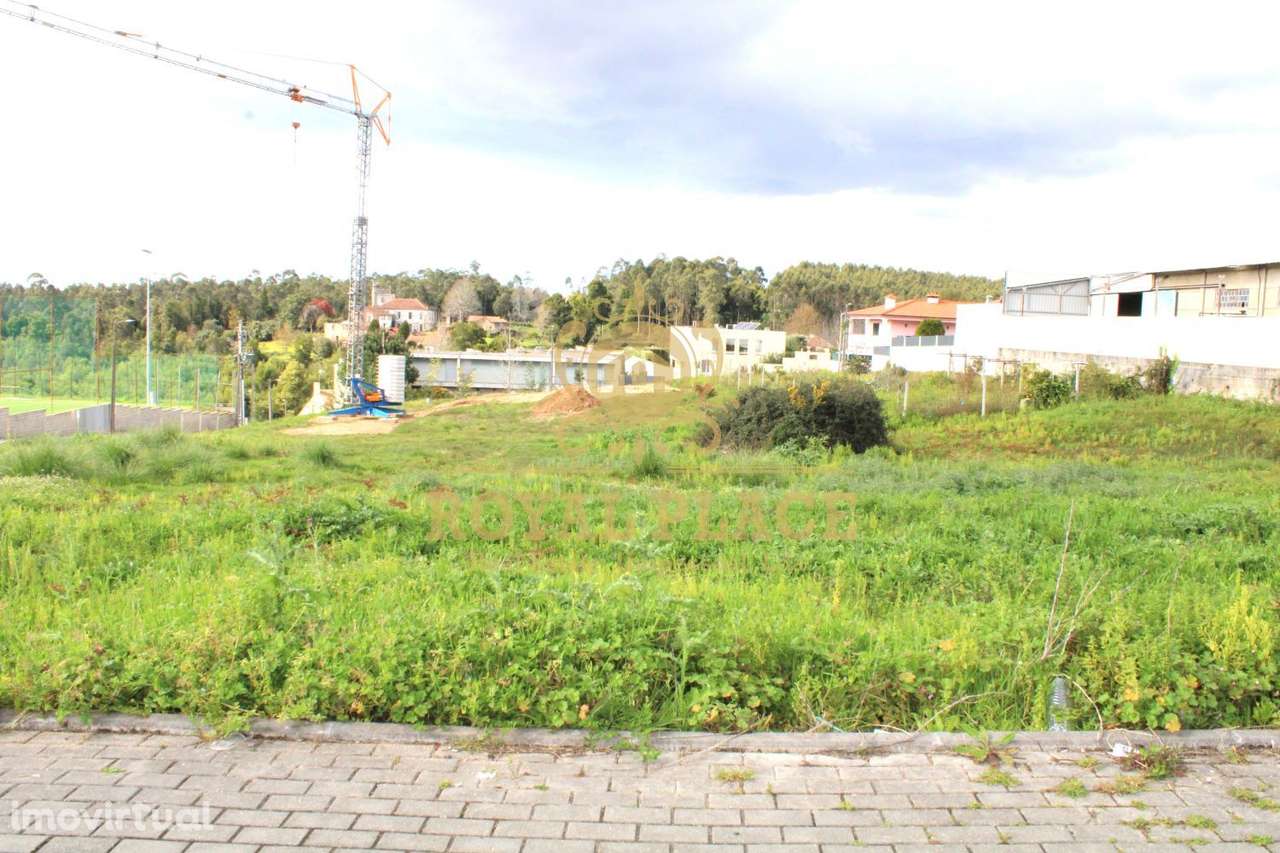 Lote para construção em Paços de Brandão - Grande imagem: 2/11
