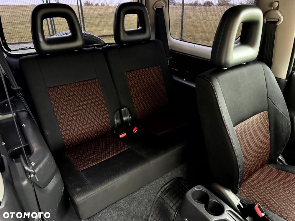 Suzuki Jimny - 12