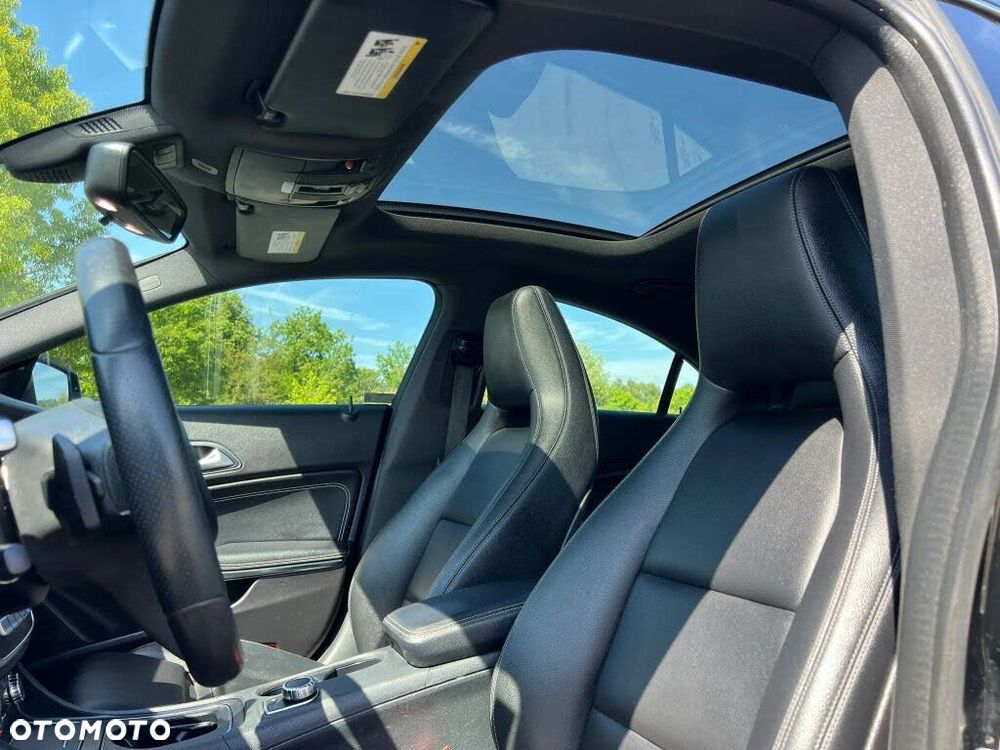 Mercedes-Benz CLA 250 4Matic 7G-DCT UrbanStyle Edition - 19
