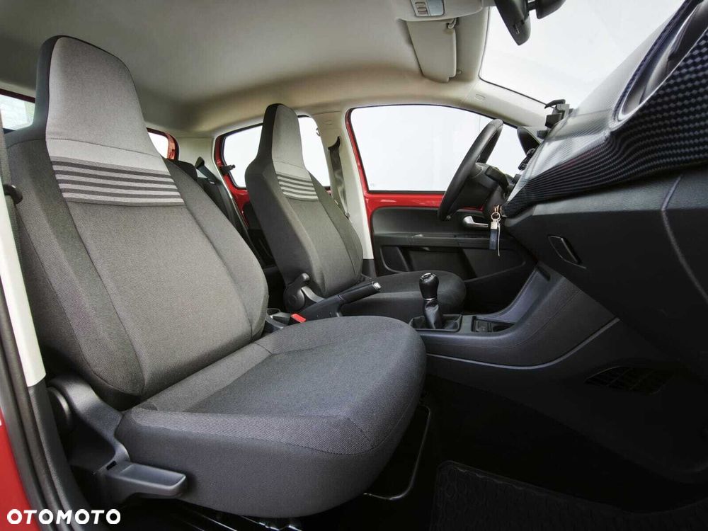 Volkswagen up! 1.0 move - 19