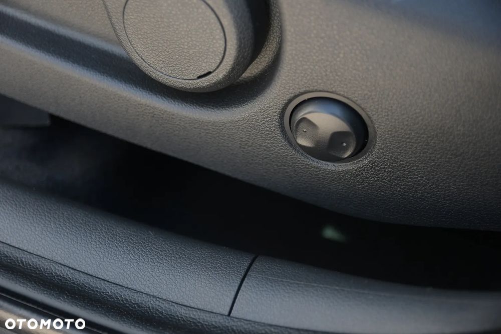 Hyundai Tucson 2.0 CRDI 2WD Style - 35