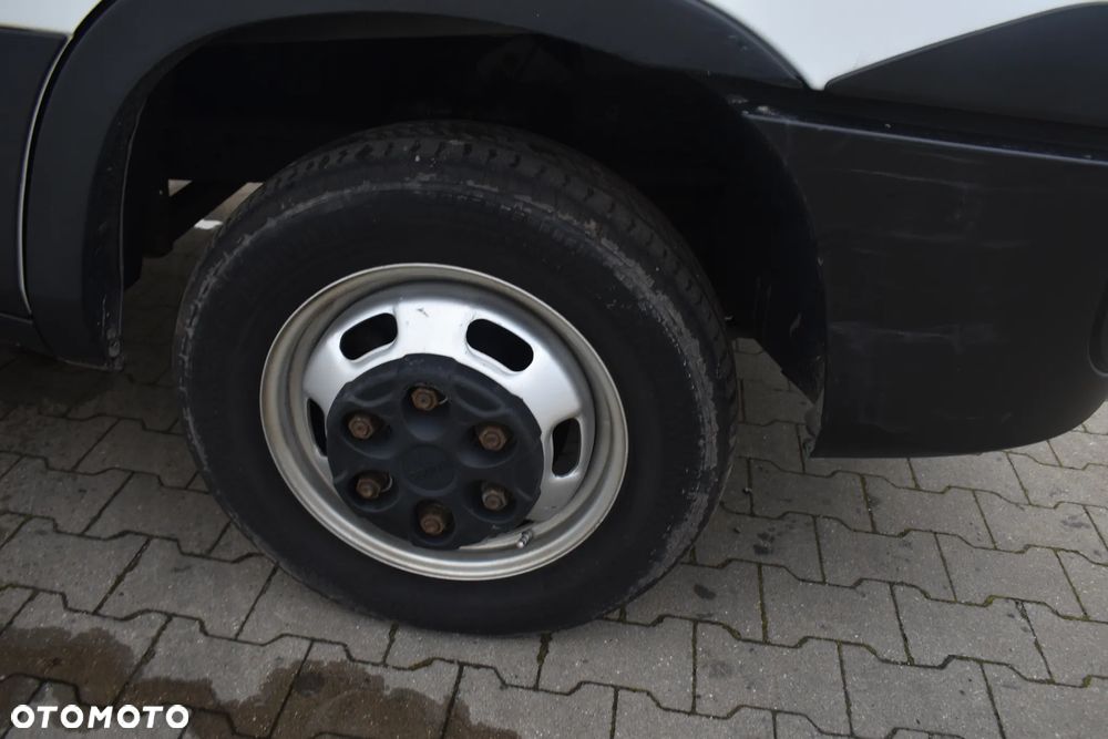 Iveco Daily 40C15 - 11