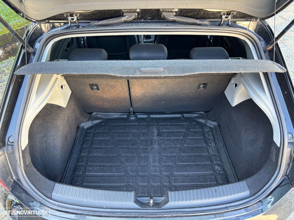 SEAT Leon 1.6 TDI S&S Reference - 9