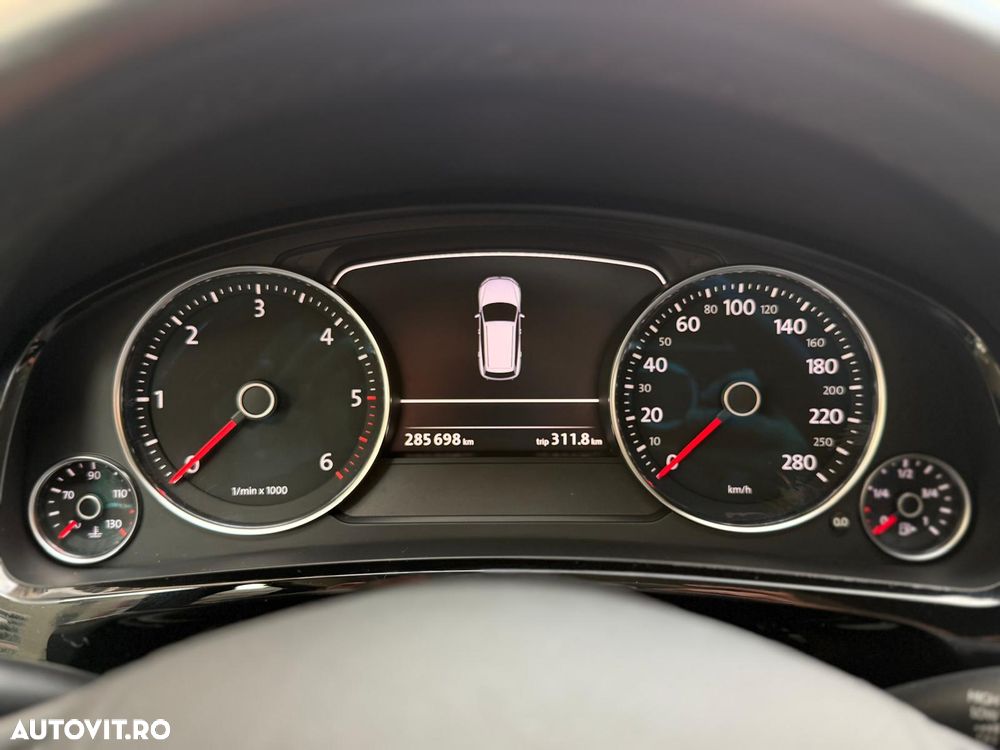 Volkswagen Touareg - 15