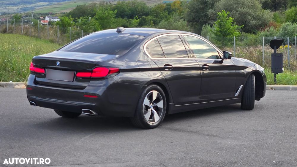 BMW Seria 5 520d AT MHEV - 10