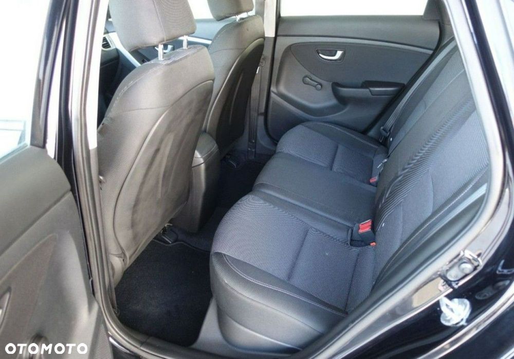 Hyundai i30 - 16