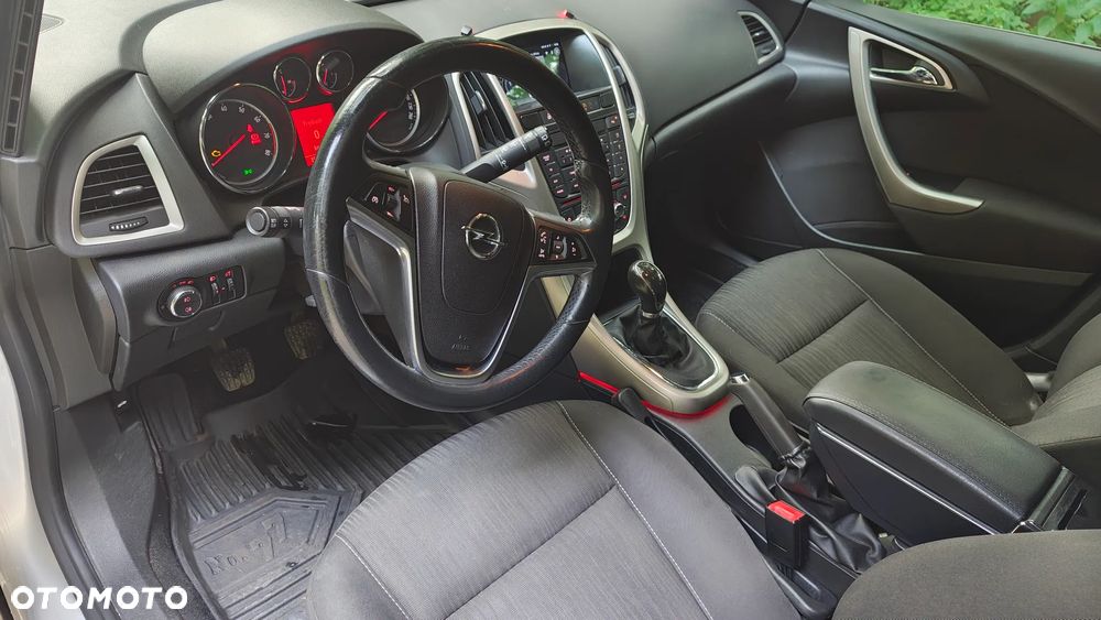 Opel Astra 1.4 T Cosmo - 9