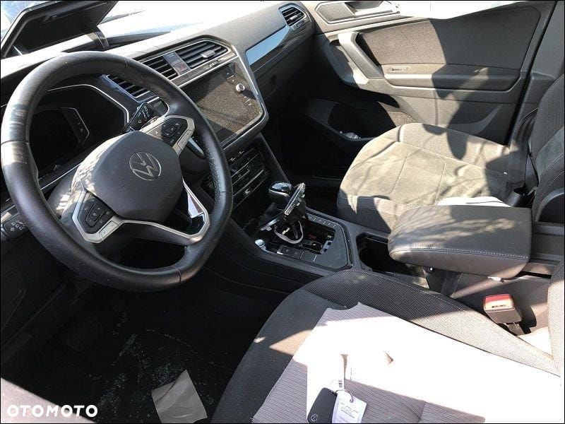 Volkswagen Tiguan - 5