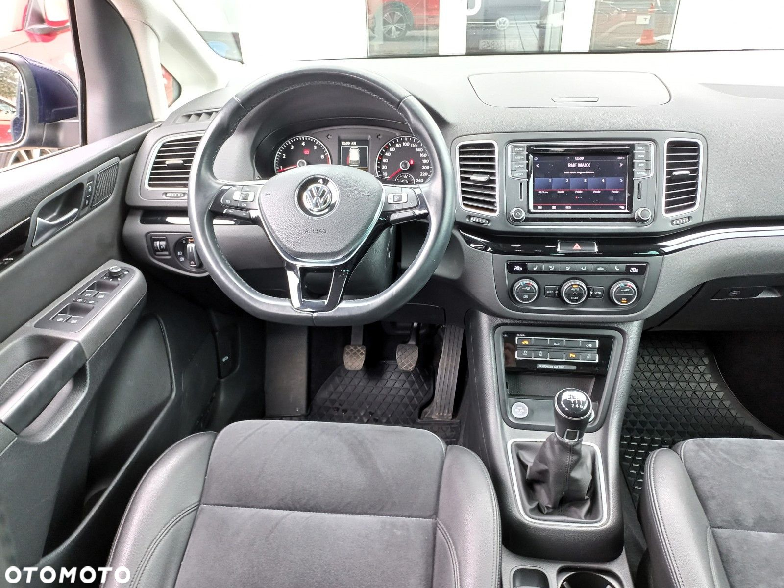 Volkswagen Sharan - 9