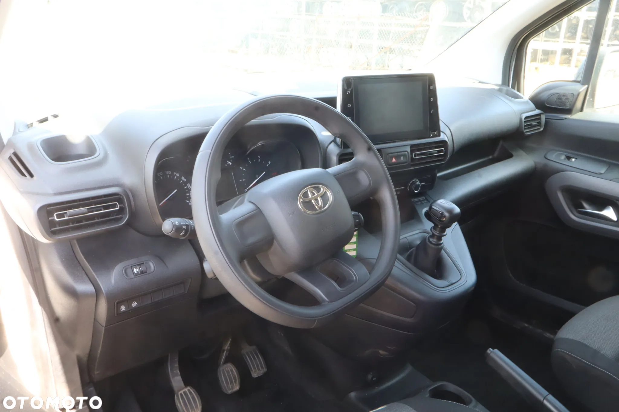 Toyota Proace City Verso 1.5 D-4D Business - 10
