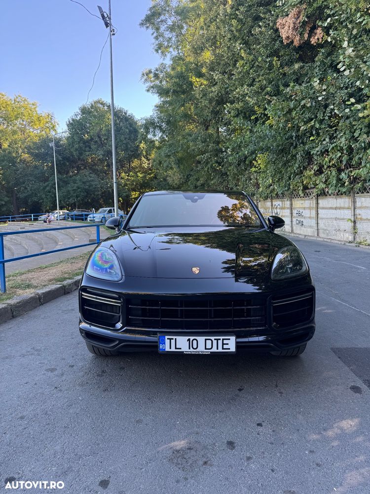Porsche Cayenne Turbo - 2