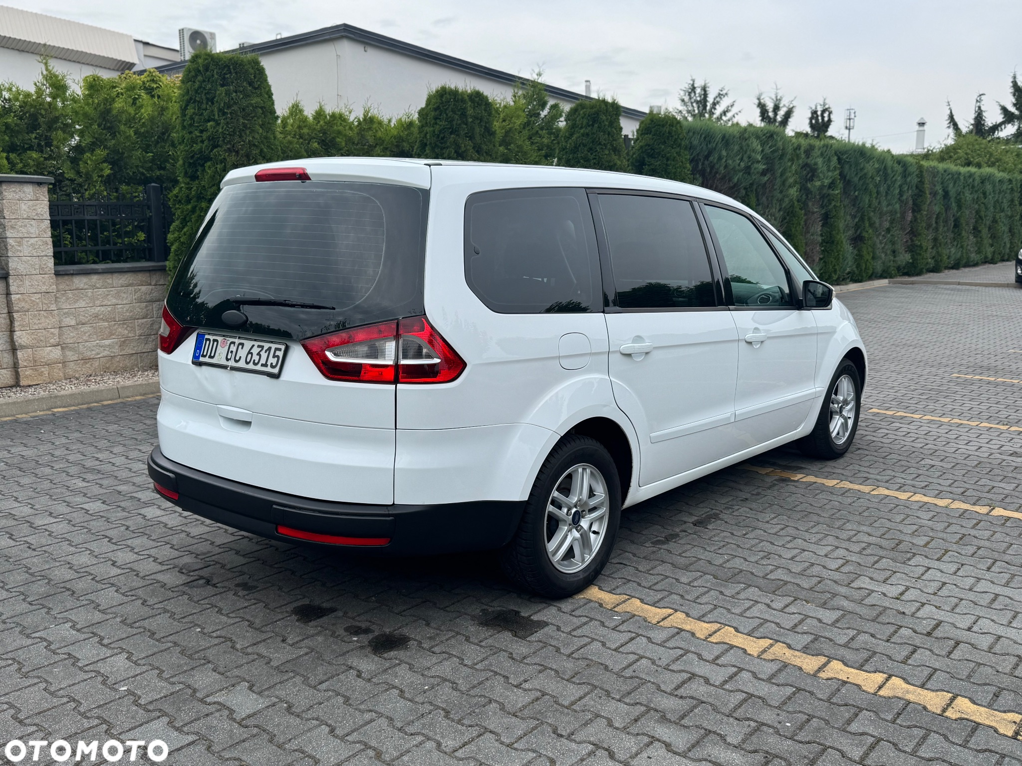 Ford Galaxy 2.0 Concept - 6