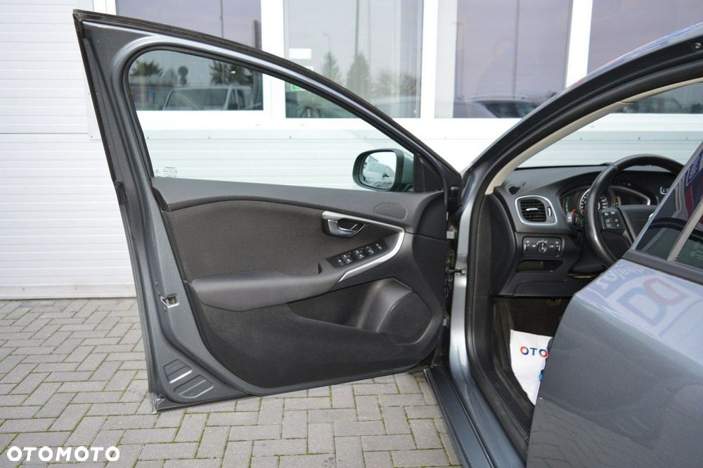 Volvo V40 D2 Geartronic Kinetic - 35