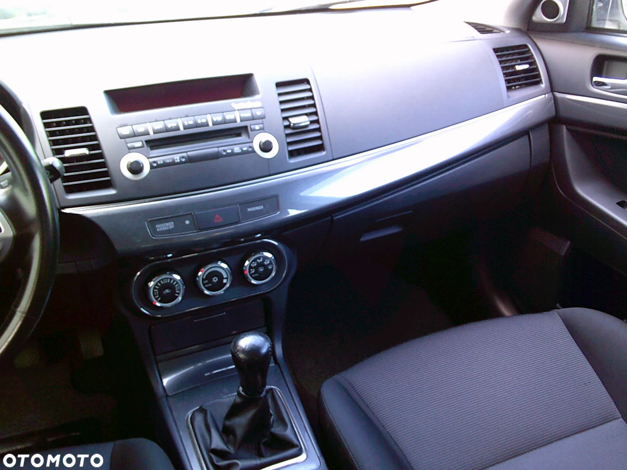 Mitsubishi Lancer 1.8 Inform - 17