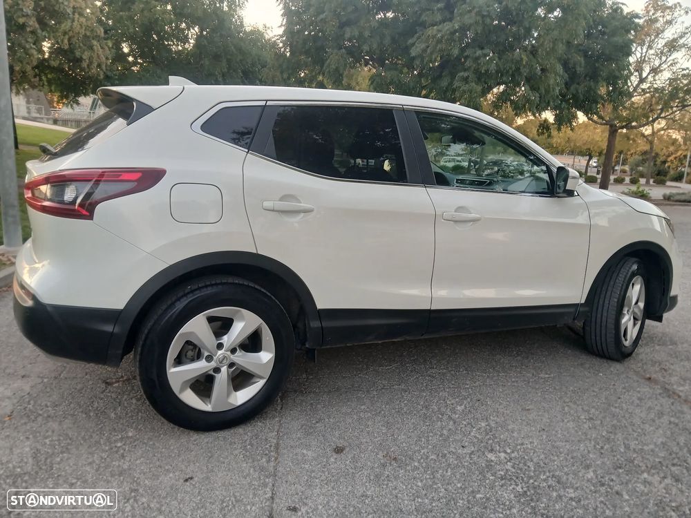 Nissan Qashqai 1.3 DIG-T N-Connecta J18 - 7