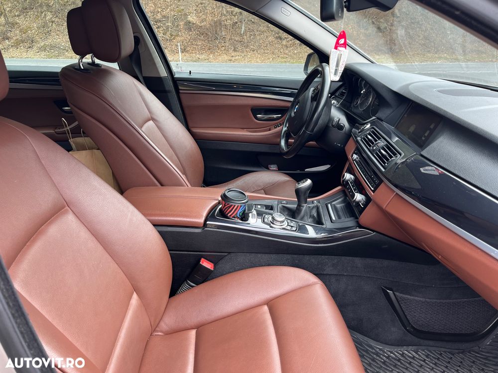 BMW Seria 5 520d EfficientDynamics Edition - 9
