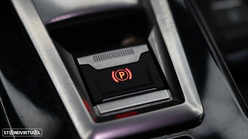 Peugeot 3008 1.5 BlueHDi Allure EAT8 - 16