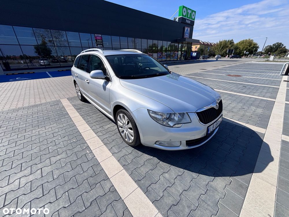 Skoda Superb 2.0 TDI 4x4 Ambition - 1