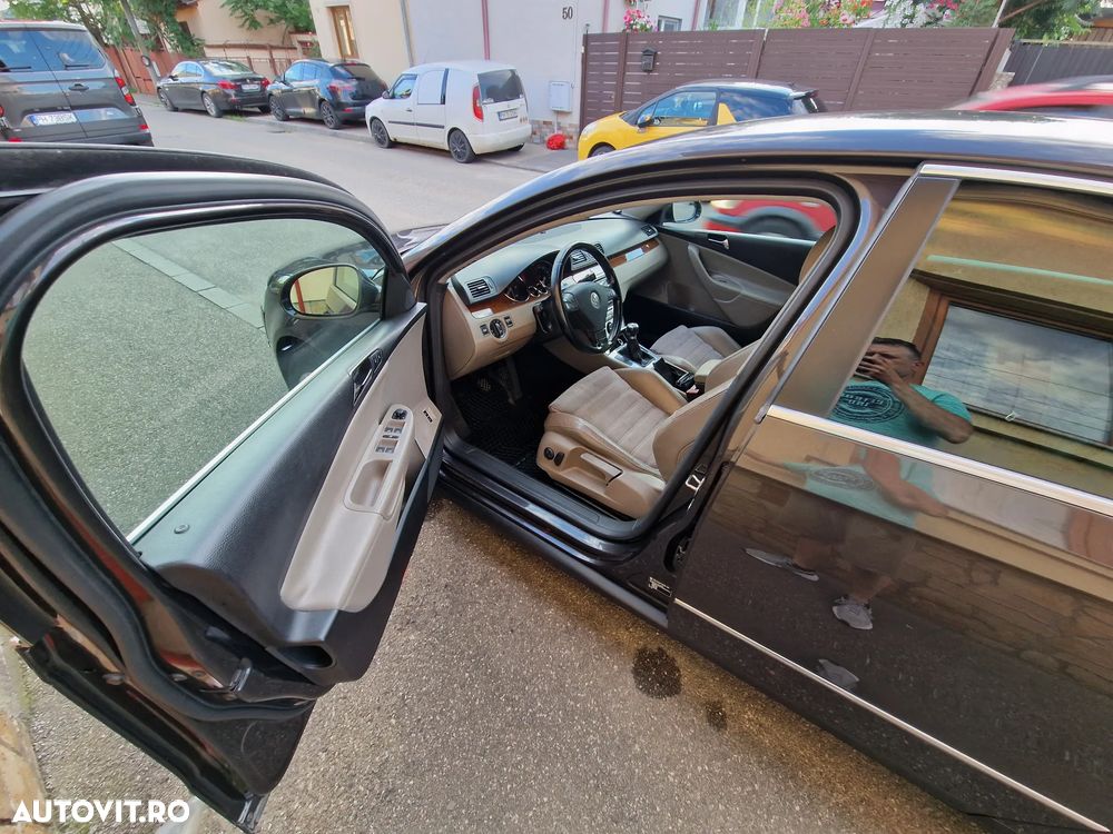 Volkswagen Passat 2.0 TDI Highline - 20