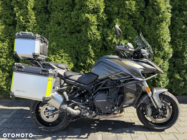 QJMOTOR 900 S - 1