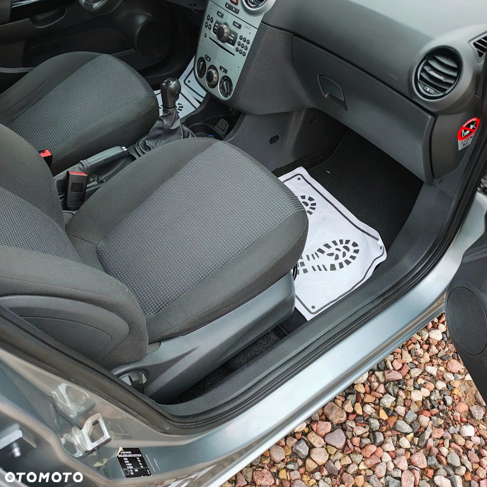 Opel Corsa - 8