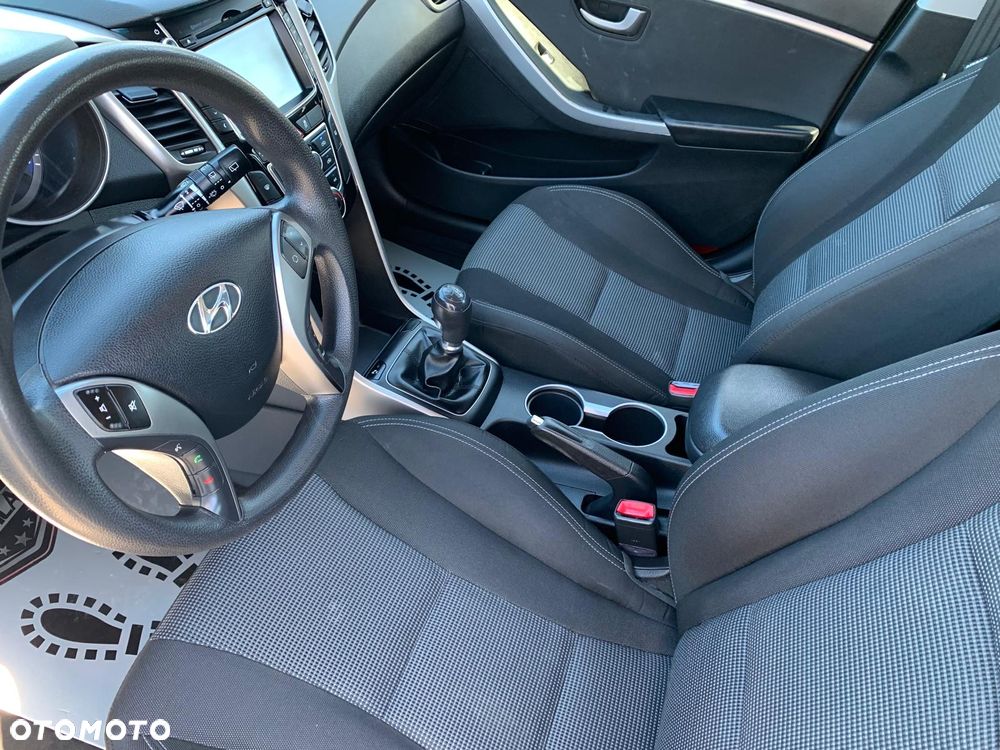 Hyundai i30 - 19