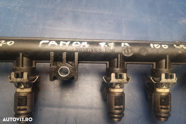 Rampa injectoare 3219018301 Fiat Panda 2 [2003 - 2011] Hatchback 5-us - 1