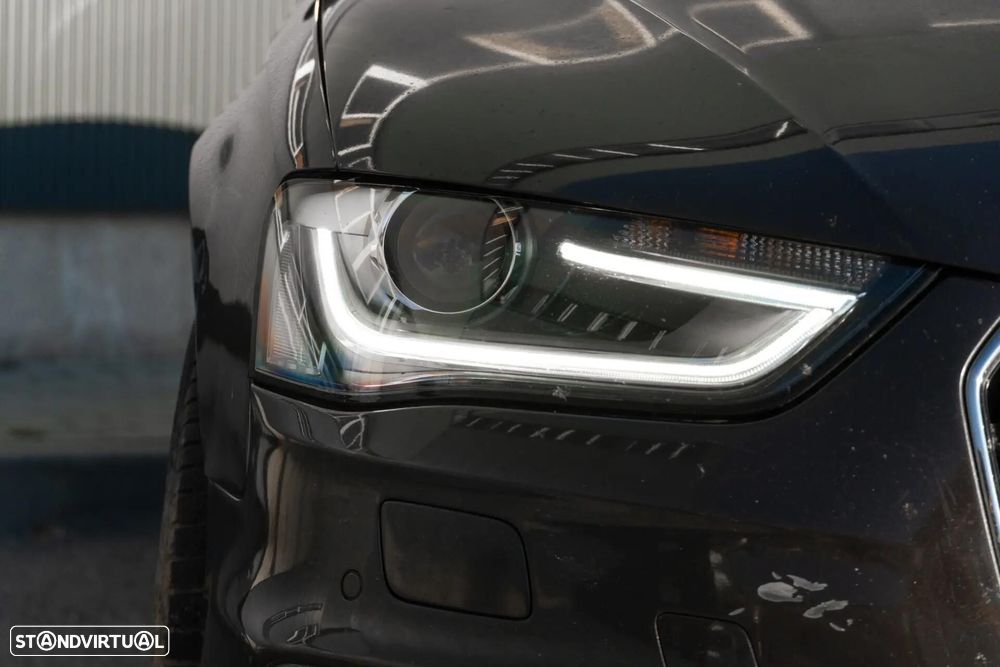 Audi A4 2.0 TDI Business Line S-line - 28