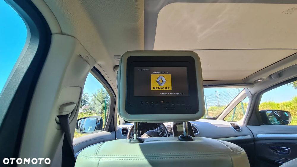 Renault Espace 1.6 dCi Energy Initiale Paris EDC 7os - 29
