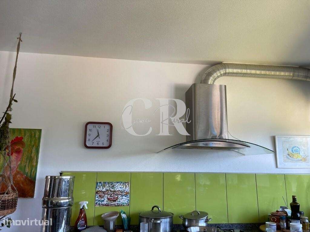 Quinta Isolada com Celeiro Convertido e Ruínas para Renovação perto de - Grande imagem: 5/38